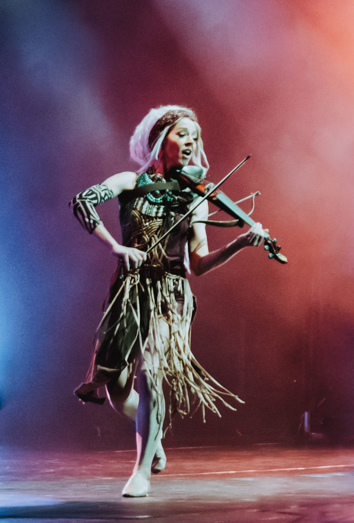 Lindsey Stirling Inspires Audiences of All Ages in “Artemis” Tour ...